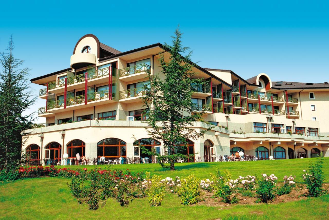 โฮเต็ล*** แอนด์ สปา วาก็องซ์ เบลอ วีลา มาร์ลิออซ Hotel อิกซ์เลส์แบ็งส์ ภายนอก รูปภาพ