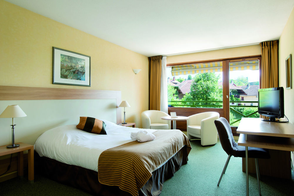 โฮเต็ล*** แอนด์ สปา วาก็องซ์ เบลอ วีลา มาร์ลิออซ Hotel อิกซ์เลส์แบ็งส์ ภายนอก รูปภาพ